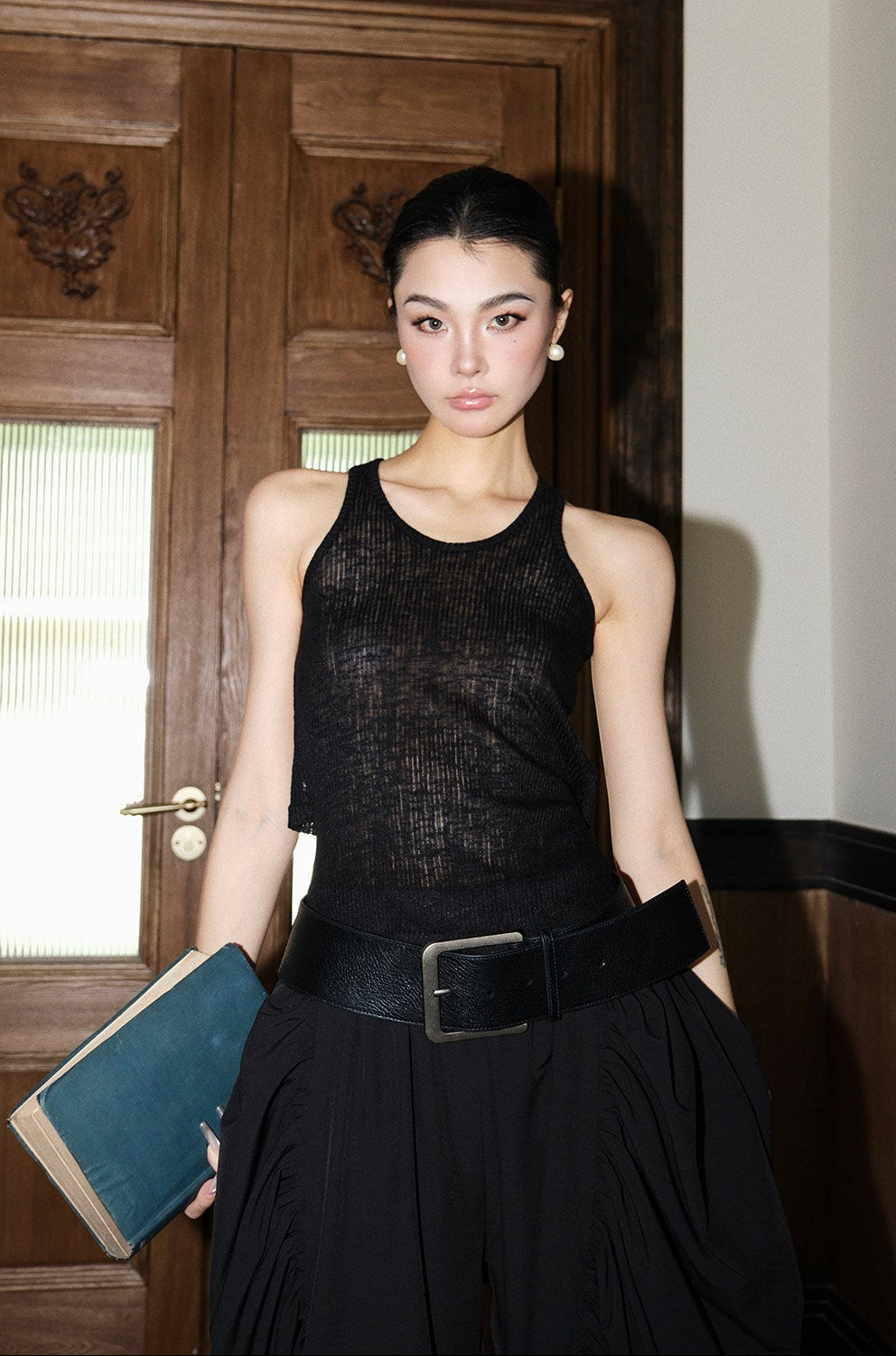 MEI SANGUAN Black sleeveless vest camisole - AVA