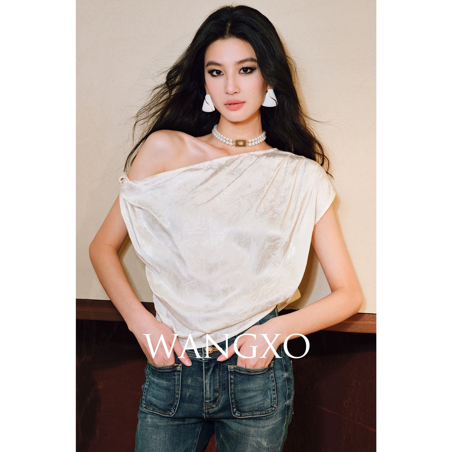 WANGXO Heavy Work Glossy Satin Hand-Pinched Pleats Slanted Shoulders Twisted Top - CERYS