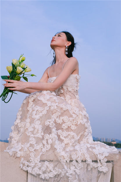 Wardrobes by Chen Luxury White/Beige Sleeveless  Flower Dress-Leah