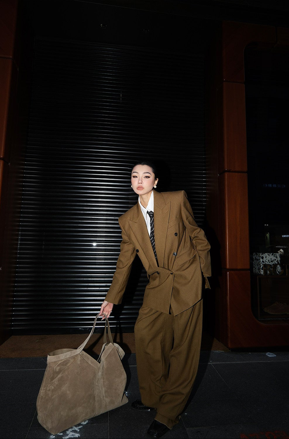 MEI SANGUAN Brown Tailored Blazer & Wide-Leg Pants Three-Piece Set- ARGON