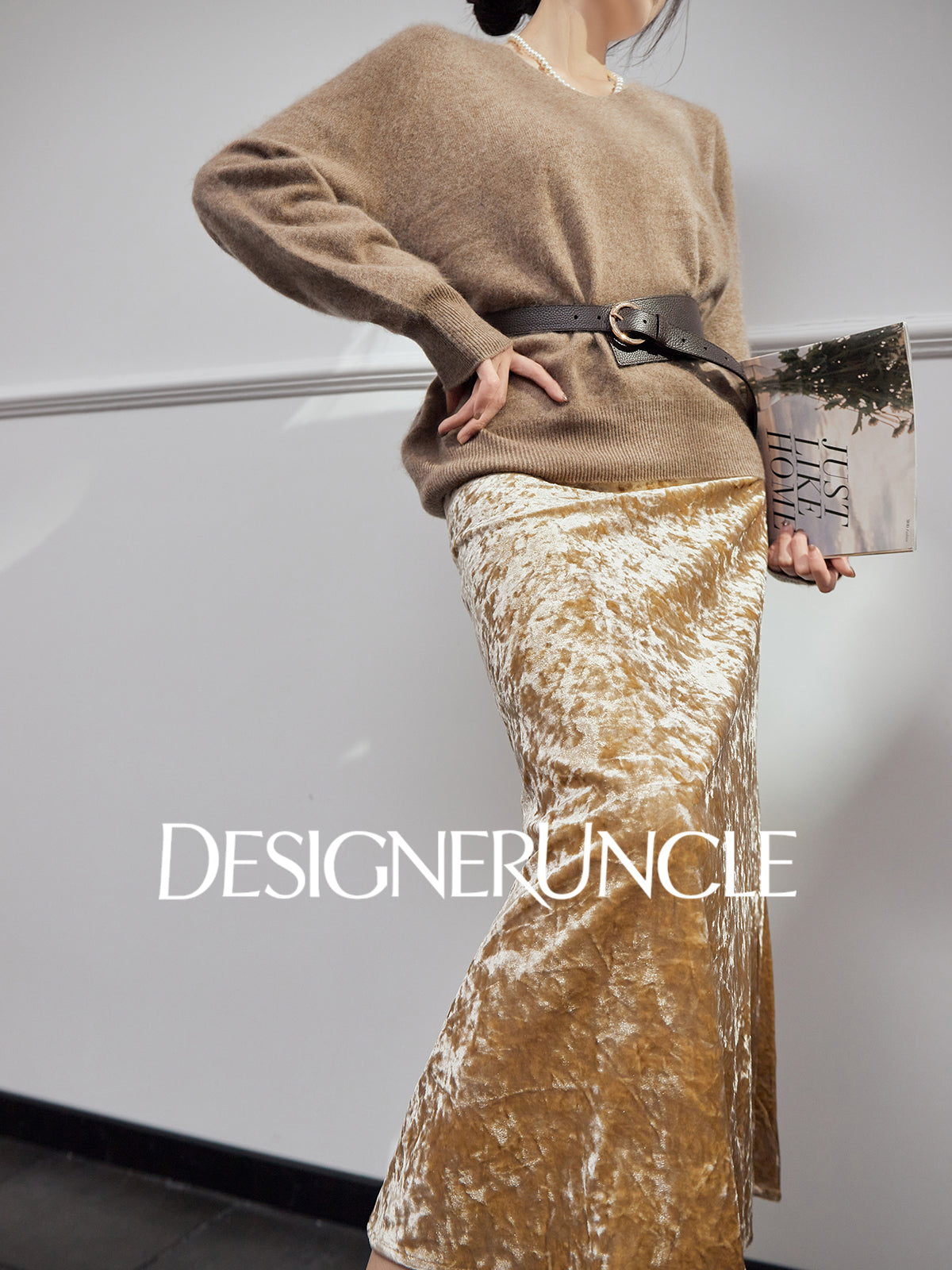 DGU "Mu Jin" khaki new retro velvet high-end slimming skirt - STOP.