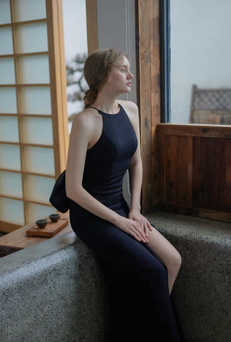 GOUDIN black simple slim evening dress-RENATA.