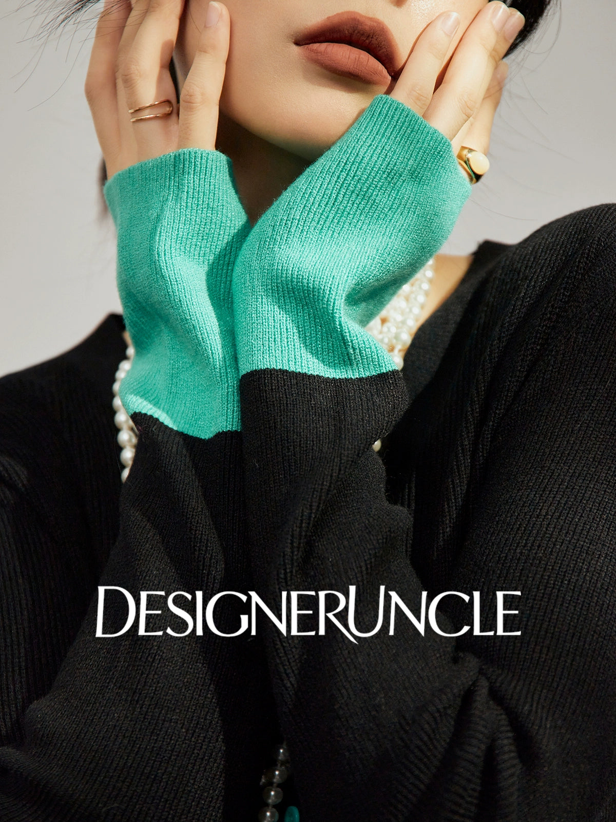 DGU×LAB|Black flared sleeve knitted color-blocked V-neck slim inner sweater - SAVD