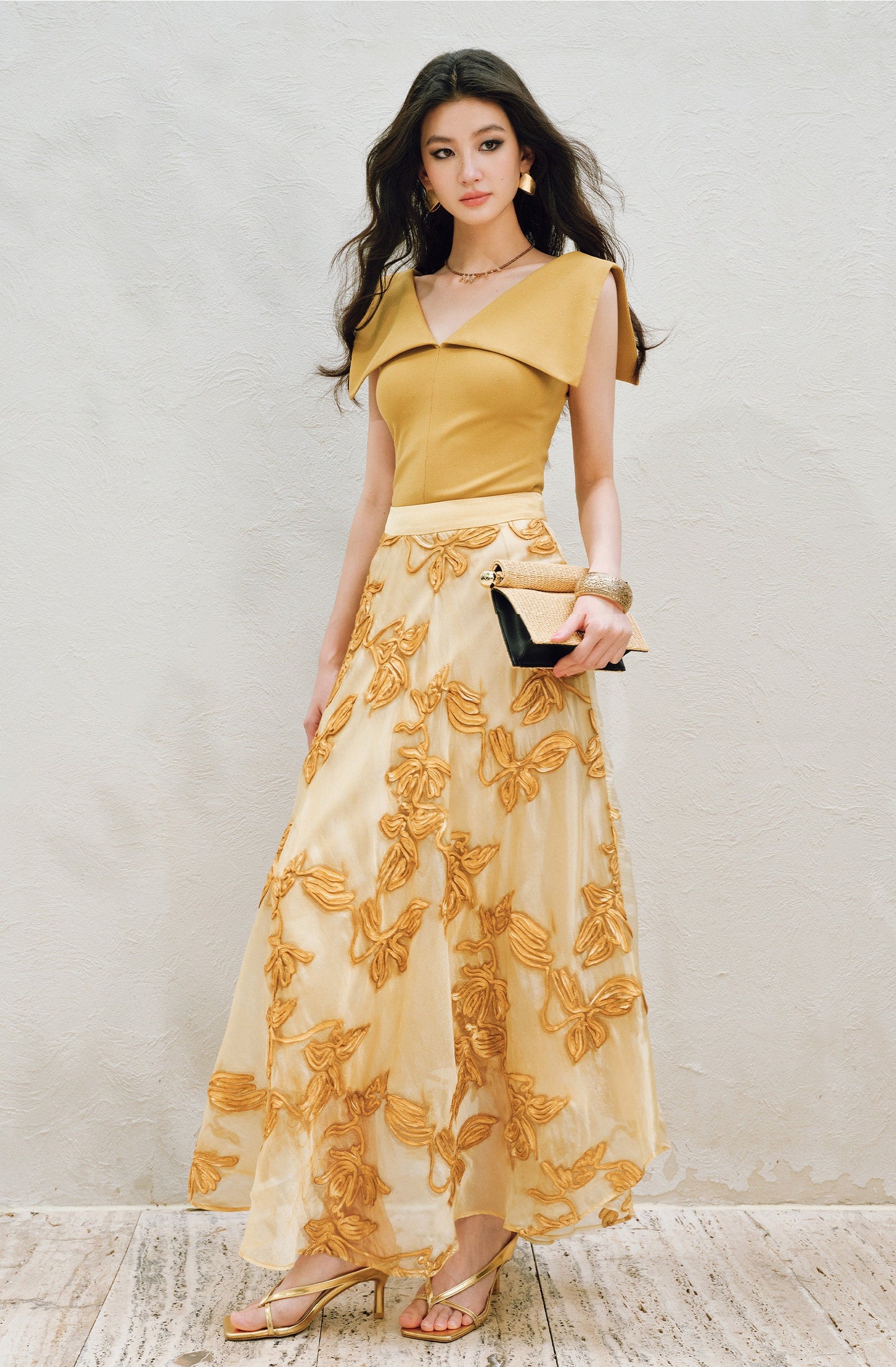 WANGXO | Flower Detailing on a Gorgeous Large A-Line Swing Skirt -SENA