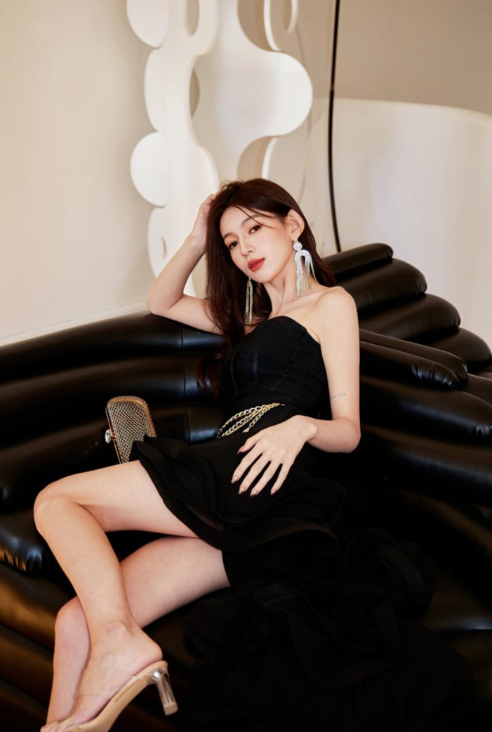 DOLLY Luxury Gold Diamond Chic Tassel Earring-FANNIE