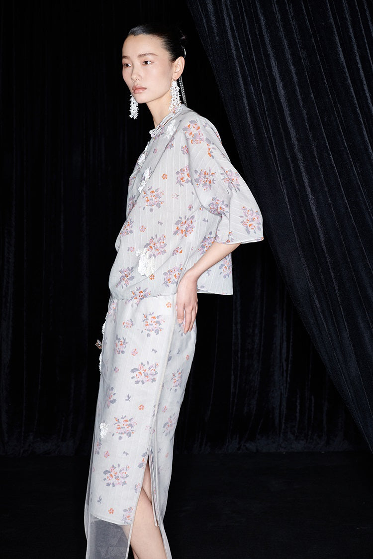 M essential Ma Kay designer Jinghe printed fabric floral nail beads top - JULY.