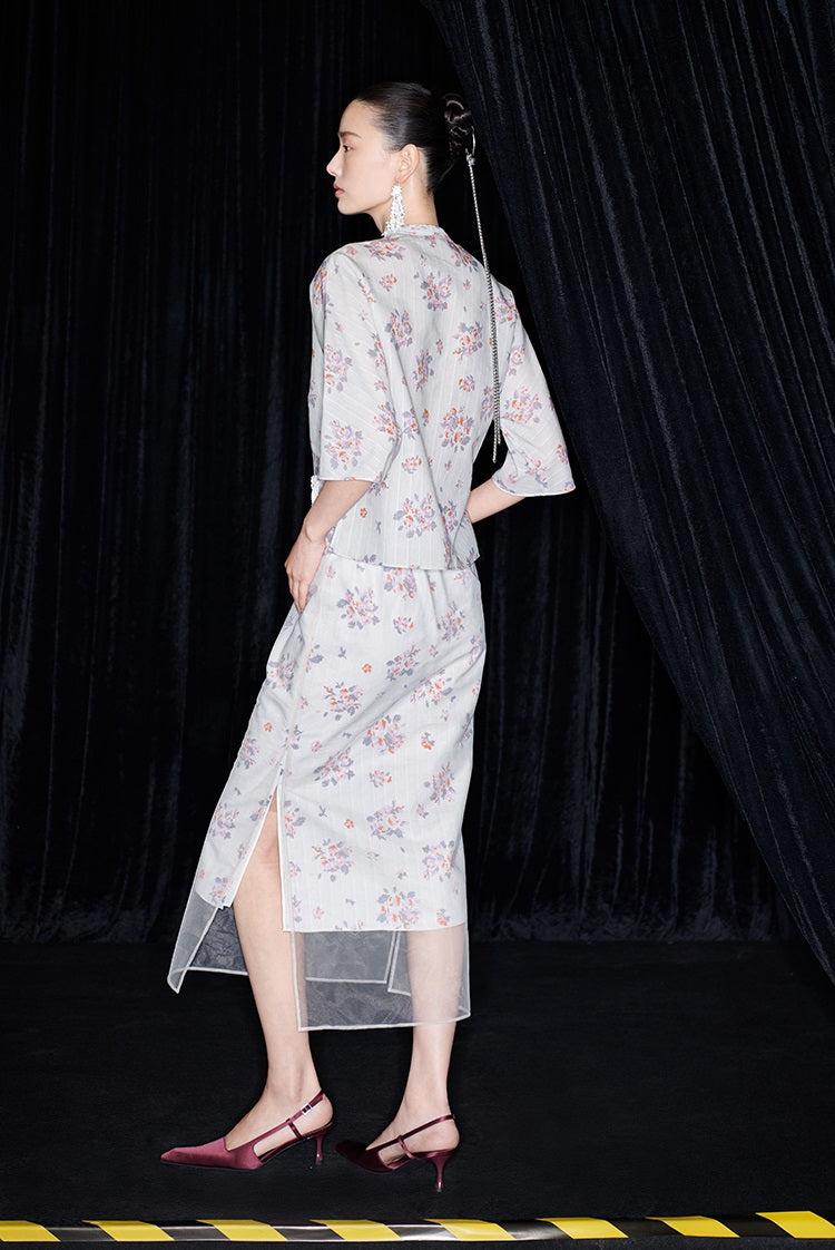 M essential Ma Kay designer Jinghe printed fabric floral nail beads top - JULY.