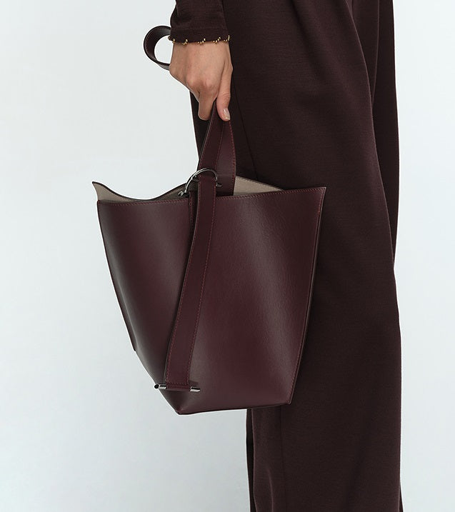 COMME MOI Lu Yan designer new women's irregular split barrel bag shoulder bag - FAITH.