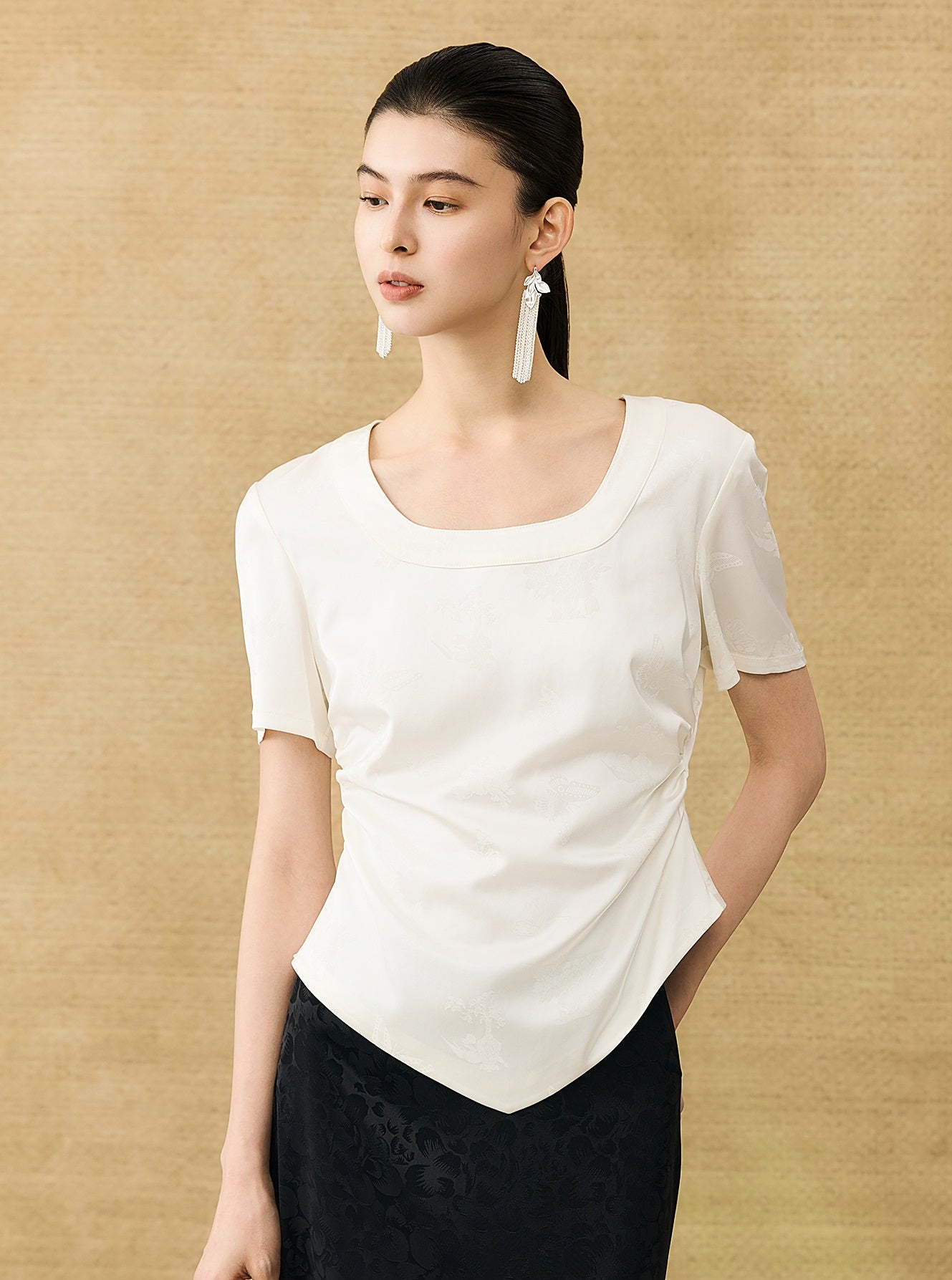 HECO Chinese Acetate Small Square Neck Short Sleeve Top- BEAK.