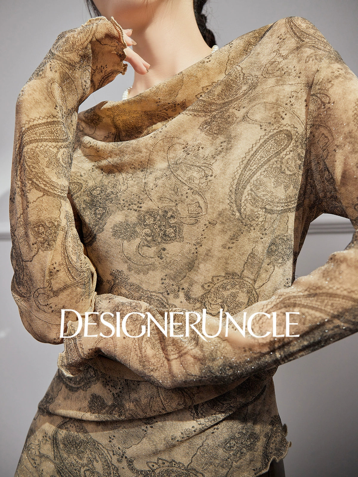 DGU "Gilded" khaki T-shirt autumn new retro print slim commuter slimming top - JACE.