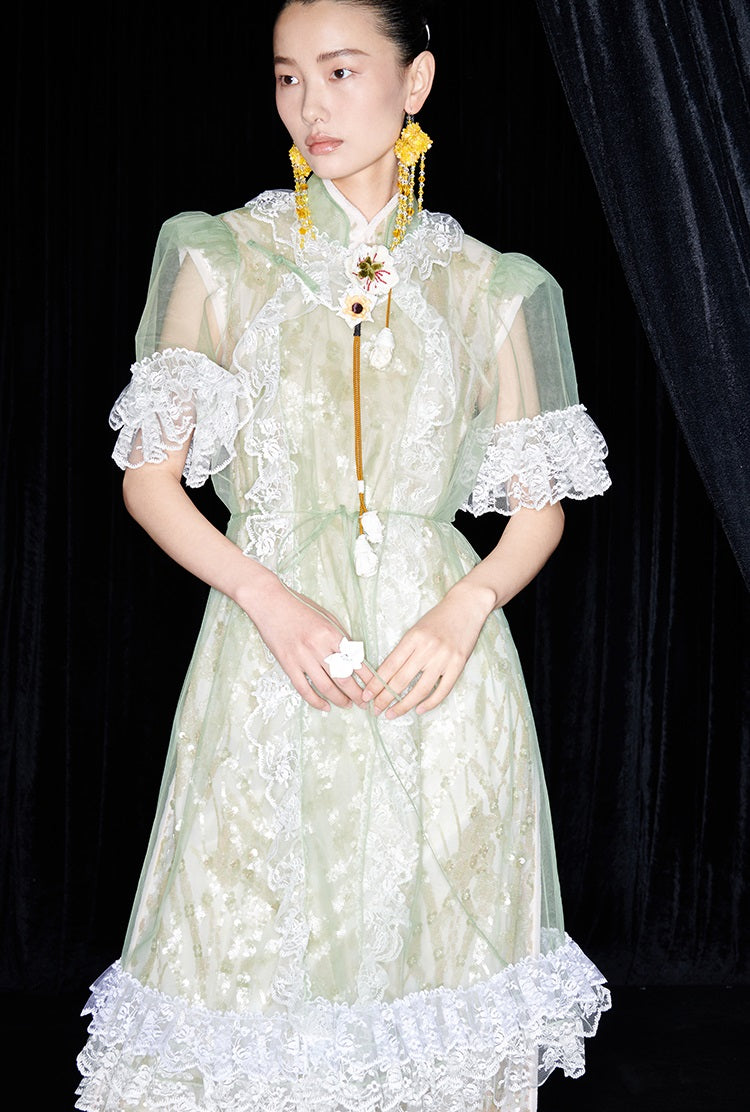 M essential Mackay designer Ear Mesh lace welt stand-up collar dress - DOUNT.