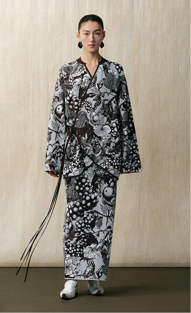 ZHUCHONGYUN spring's knit jacquard loose cross-collared jacket--SHARU.