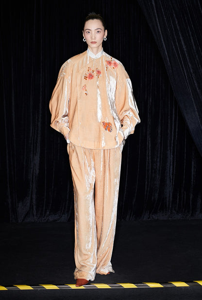 M essential Marquette Rulang velvet dahlia Thai lion goldfish studded bead shirt - BAO.