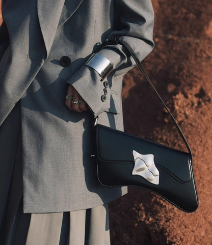 IUBALLET Style Shape Original Design Leather Women's Bag Lock Buckle  - PULL.