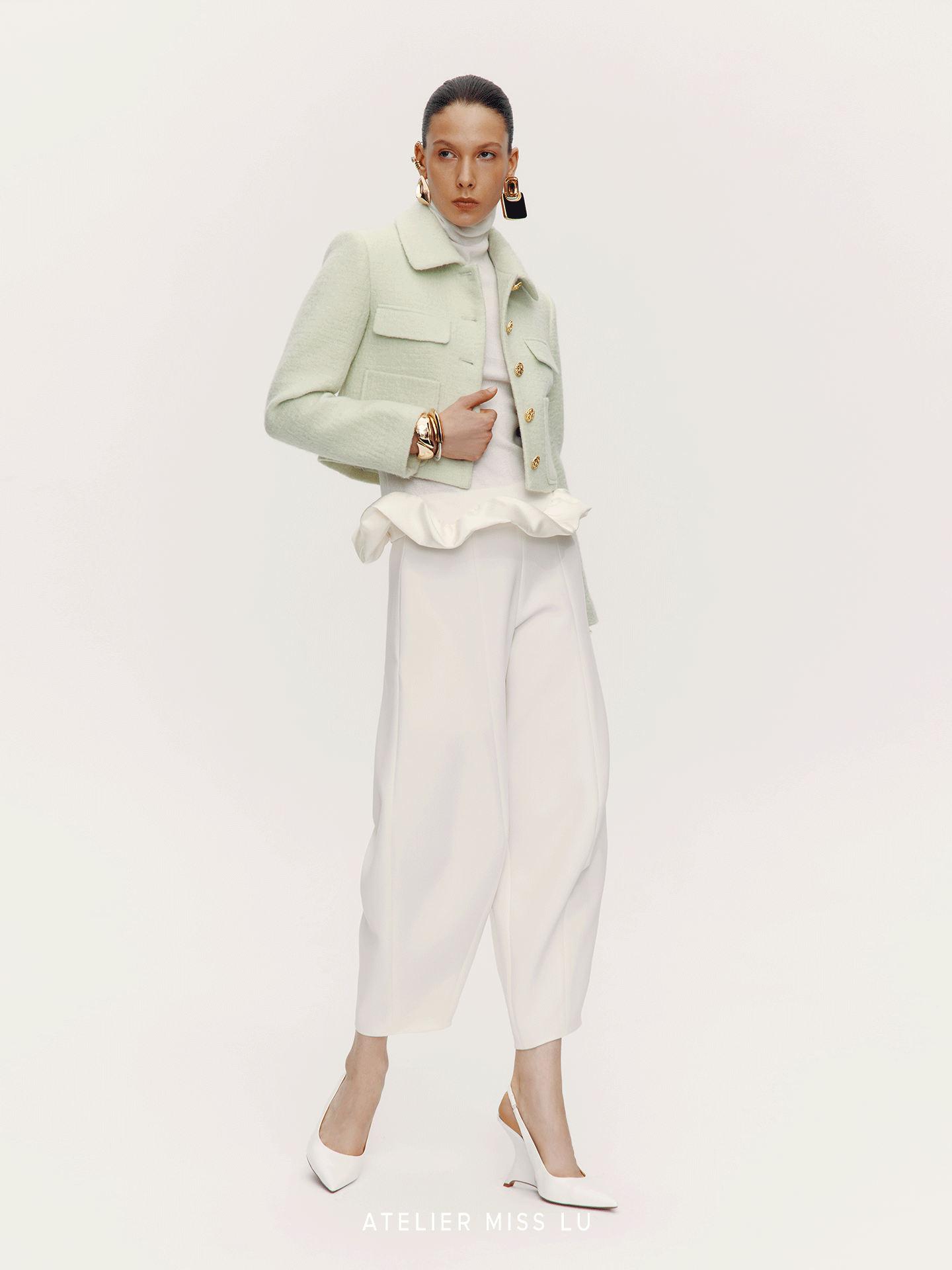 ATELIER MISS LU Vintage Flower Buckle Sheep WoolShort Coat - WARM.