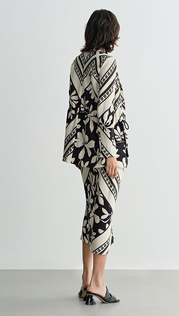 COMME MOI  black and white printed slit hip skirt - JENIFER.