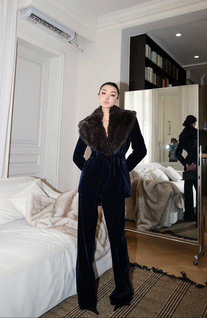 MEI SANGUAN Blue Fur Collar Velvet Suit - LUCAS