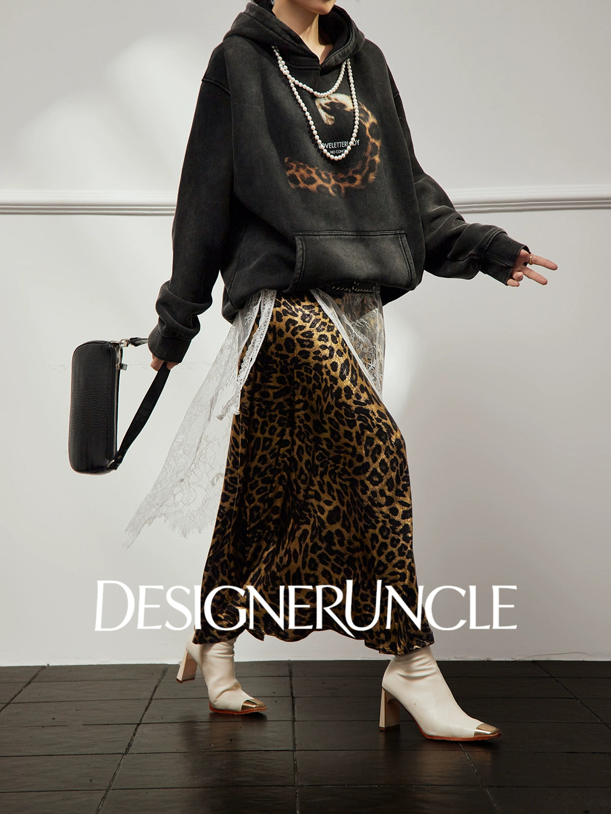 DGU×LAB "Moye" retro black sweatshirt  leopard tail print commuter top - TINK