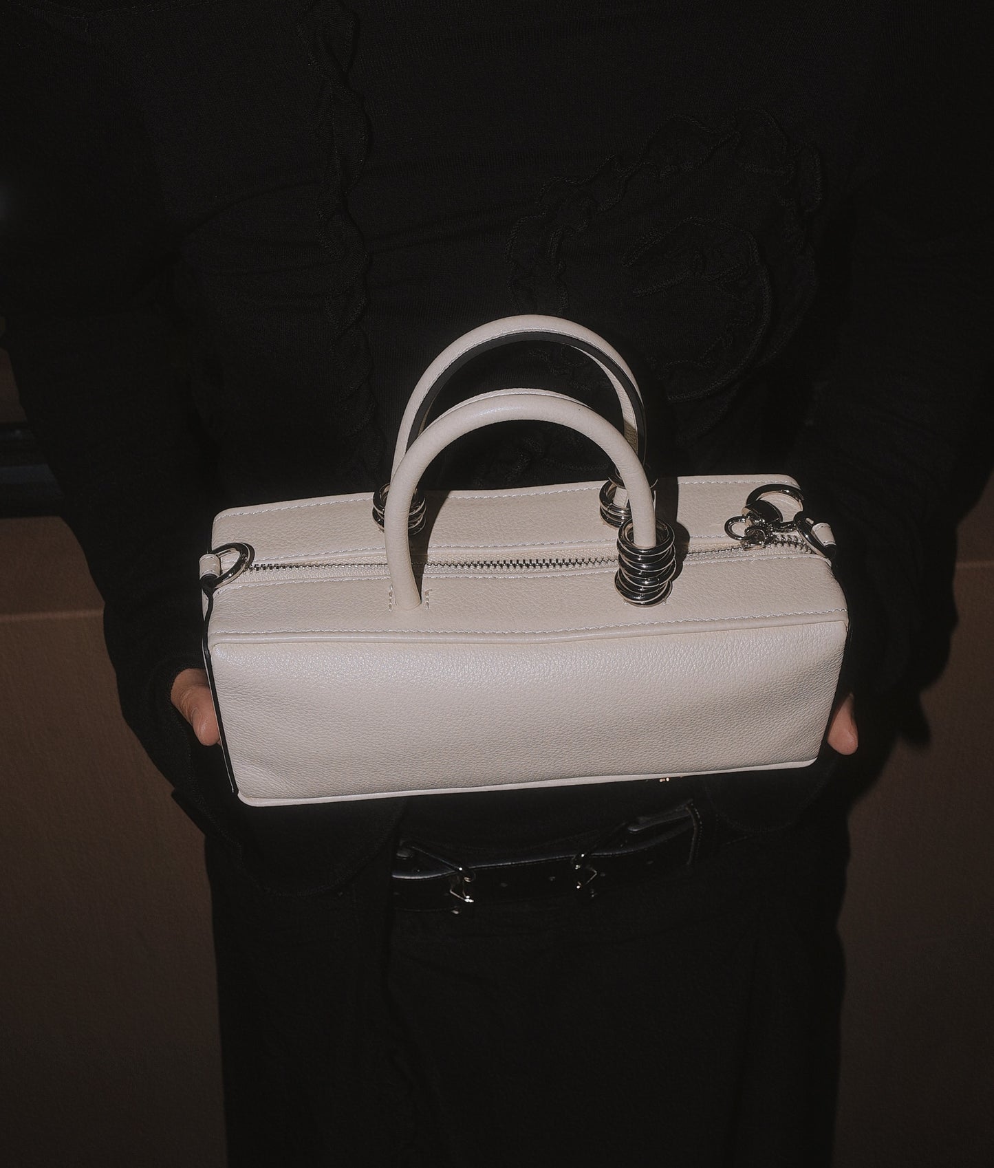 IUBALLET Chic White Black Baguette Bag - ZORA.