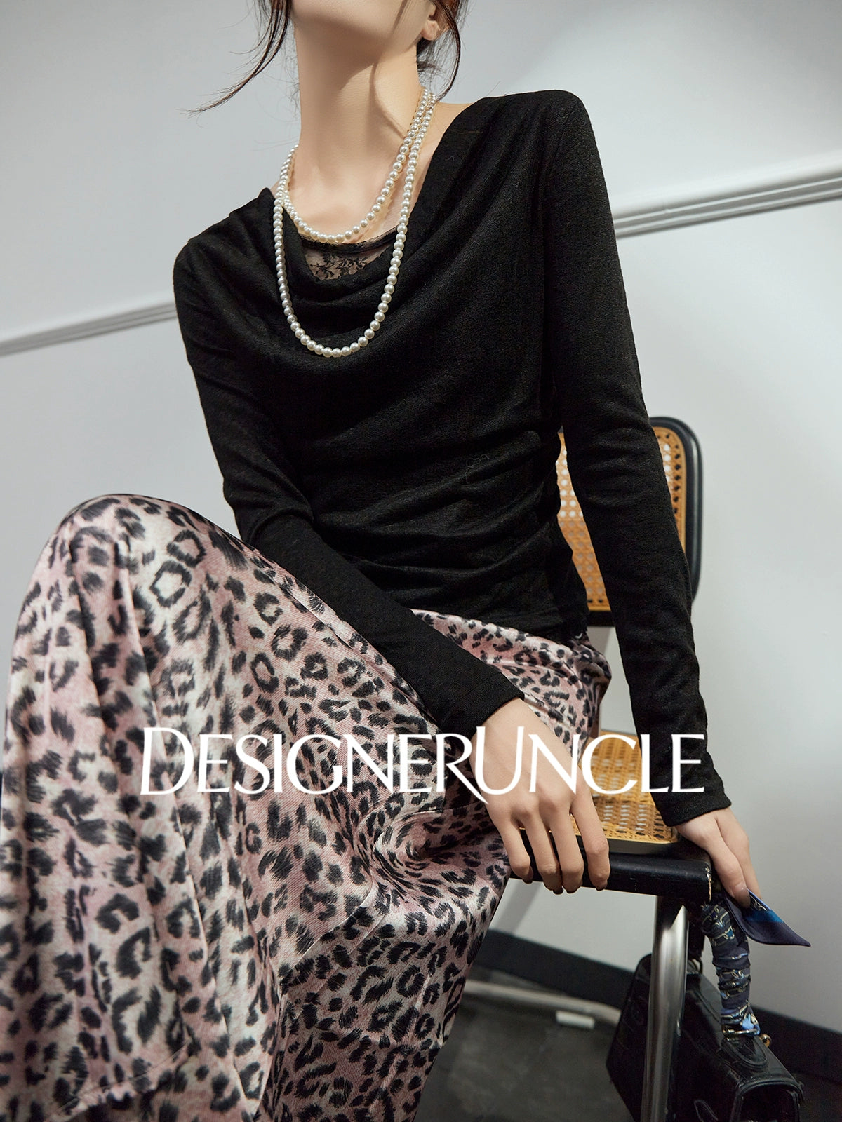 DGU |Black Sexy Lace Splicing Light Luxury Temperament Knitted Top - Brian.