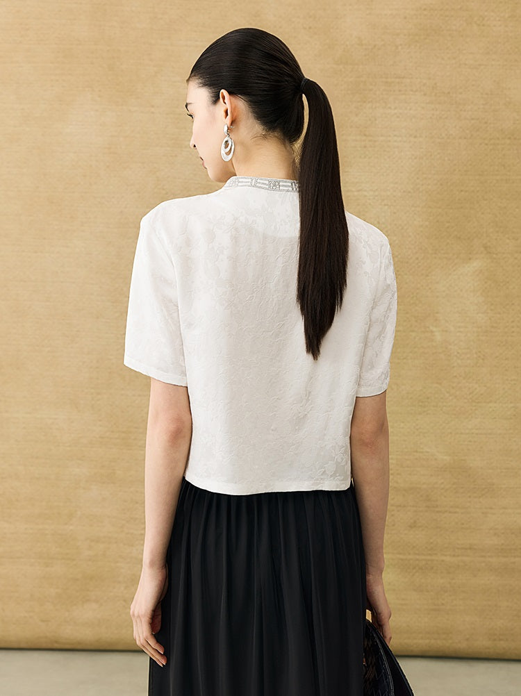 HECO Chinese Flower Embossed Disc Buckle Short Sleeve T-Shirt - BOND.