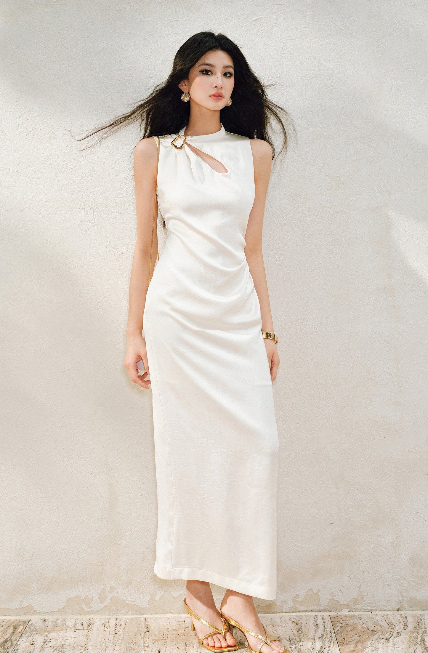 WANGXO |Water Drop Cutout, Custom Pin & Pinch-Pleated Sleeveless Dress- SENA