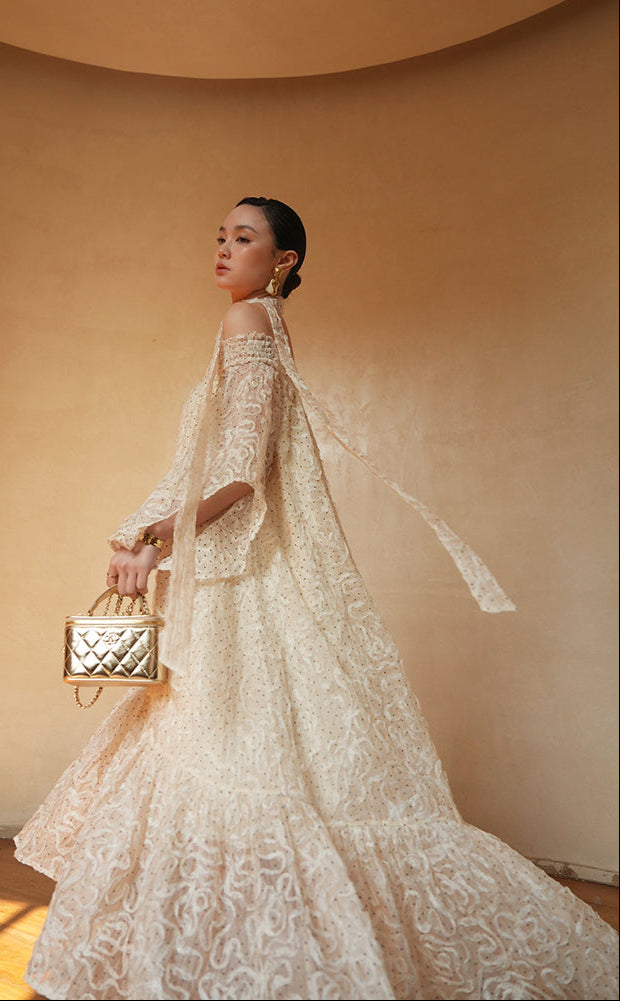 LE VENT&TES AILES Luxury One-Shoulder Dress with Heavy-Duty Lace Jacquard Detailing - ZORA