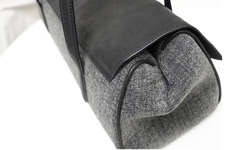 IUBALLET Tanned Leather Shoulder Barrel Bag - SPIRIT.