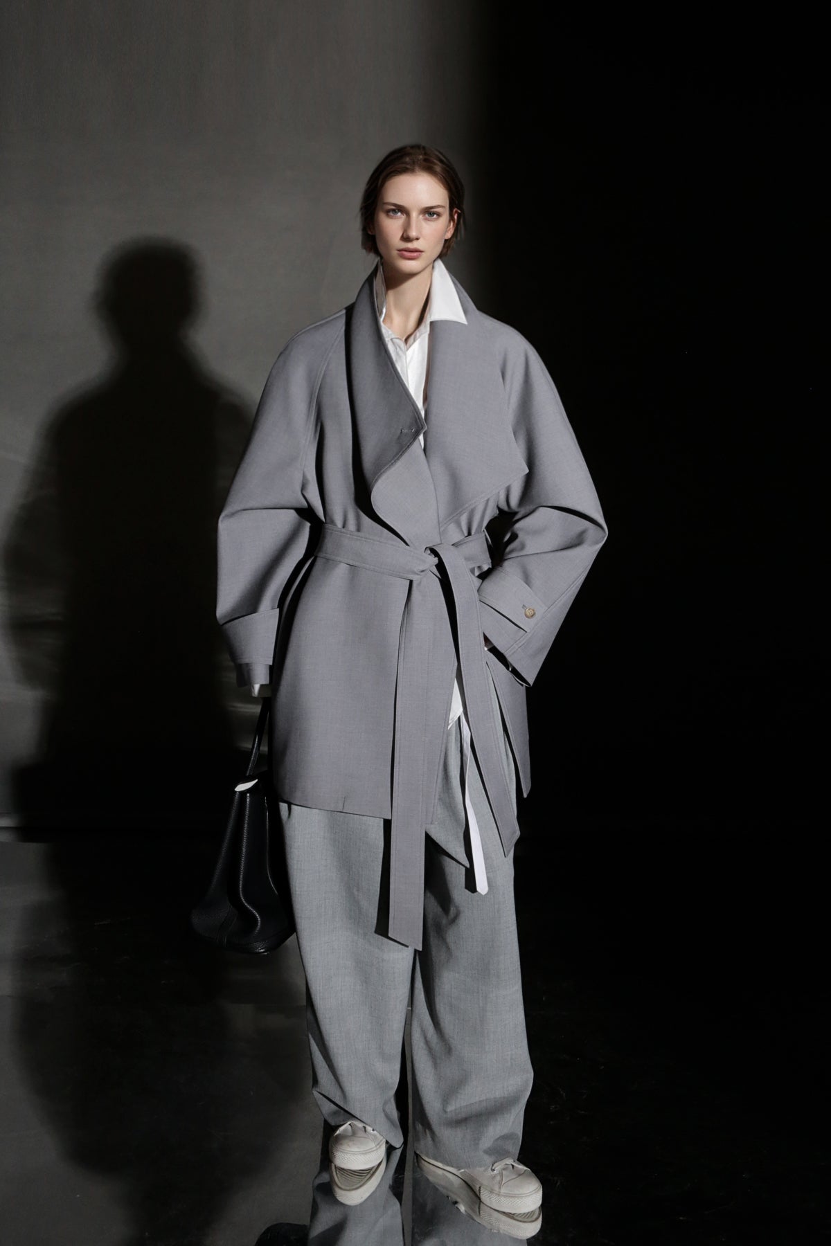 PIAOIN Silhouette design short windbreaker women's luxury jacket commuter-JEAN