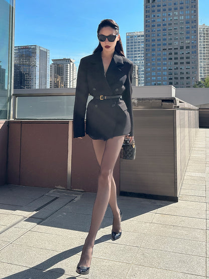 Le Palais Vintage High End Black Stylish Loose Suit Royal Style Suit - Alina.