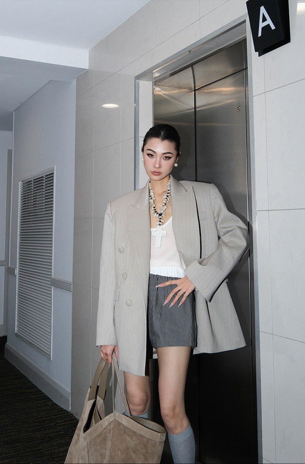 MEI SANGUAN Milk Tea Gray Double-Breasted Suit Set - AIDEN