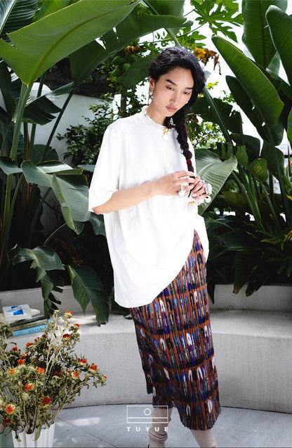 TUYUE Casual White 100% Cotton Moon T-Shirt- AMBER.