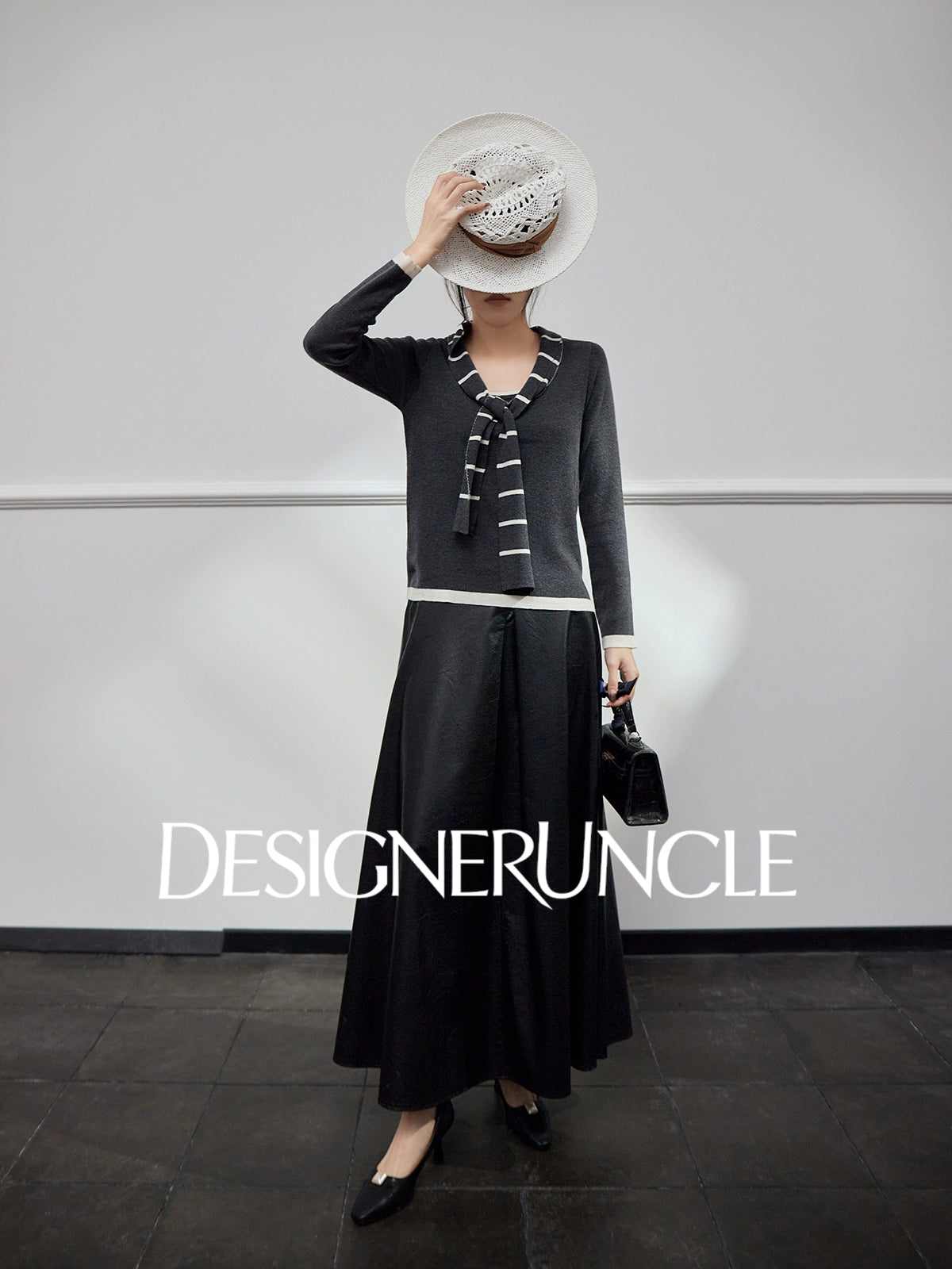 DGU| Dark Gray Striped Bow Tie Niche Design Retro Gentle Commuter Top - Antonio.