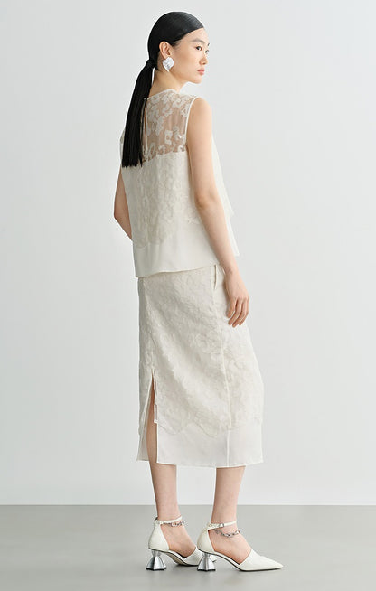 COMME MOI Silk Embroidered Top Sleeveless white Shirt - SIMON.