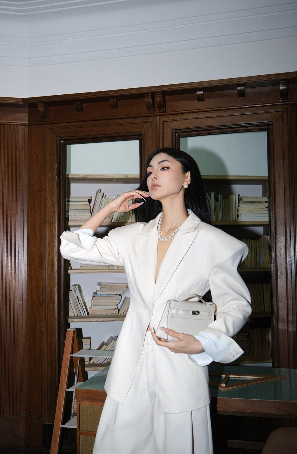 MEI SANGUAN Strong-Shoulder Blazer & Wide-Leg Pants Suit - BRIGHTON