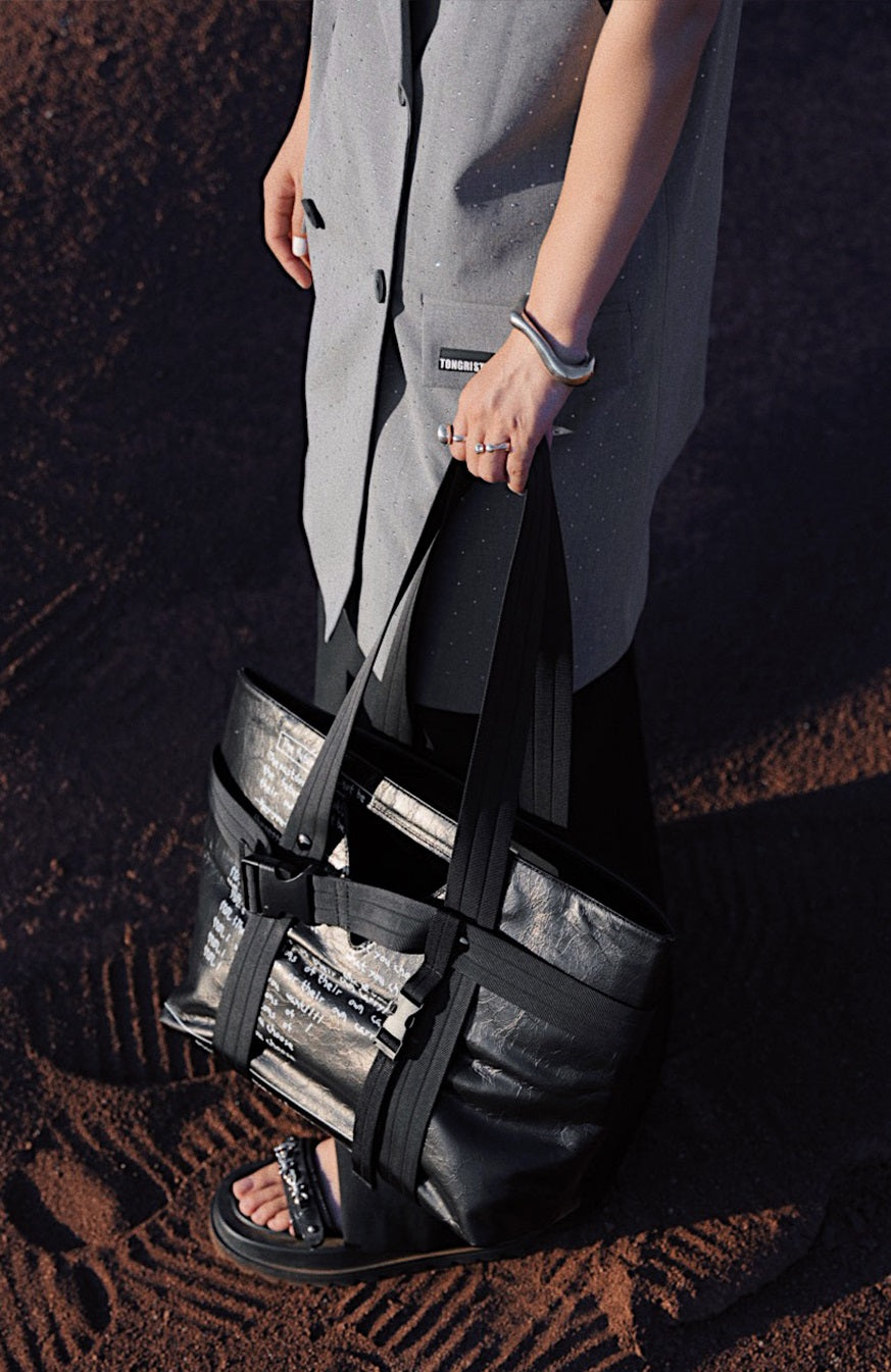 IUBALLET Turf Cobbler's Leather Tote Bag - GOLD.