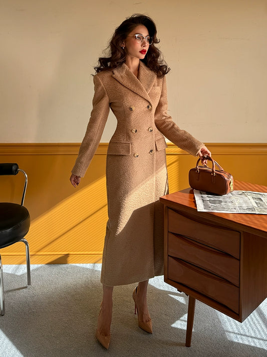 Le Palais Vintage Luxury Beige Suit Collar Long Sleeve Straight Long Winter Coat-KIKE.