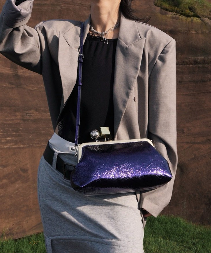 IUBALLET Star Rail Buckle New Mouth Gold Bag - LOVE.