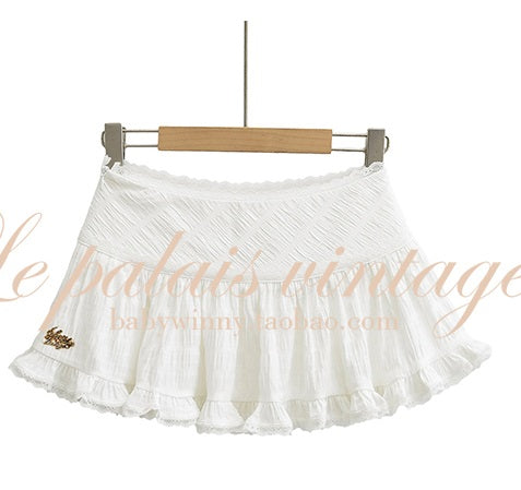 Le Palais Vintage white low-rise skirt-TEE.