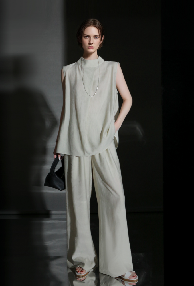 PIAOIN texture linen silk stand up collar sleeveless t-shirt - MADEI