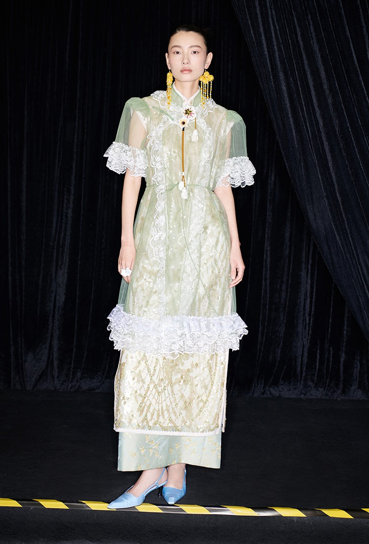 M essential Mackay designer Ear Mesh lace welt stand-up collar dress - DOUNT.