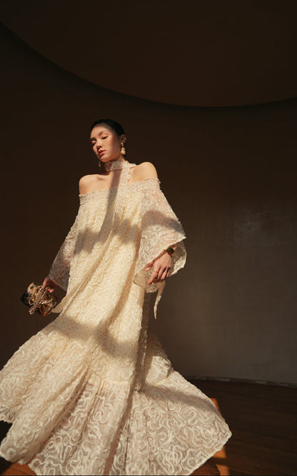 LE VENT&TES AILES Luxury One-Shoulder Dress with Heavy-Duty Lace Jacquard Detailing - ZORA