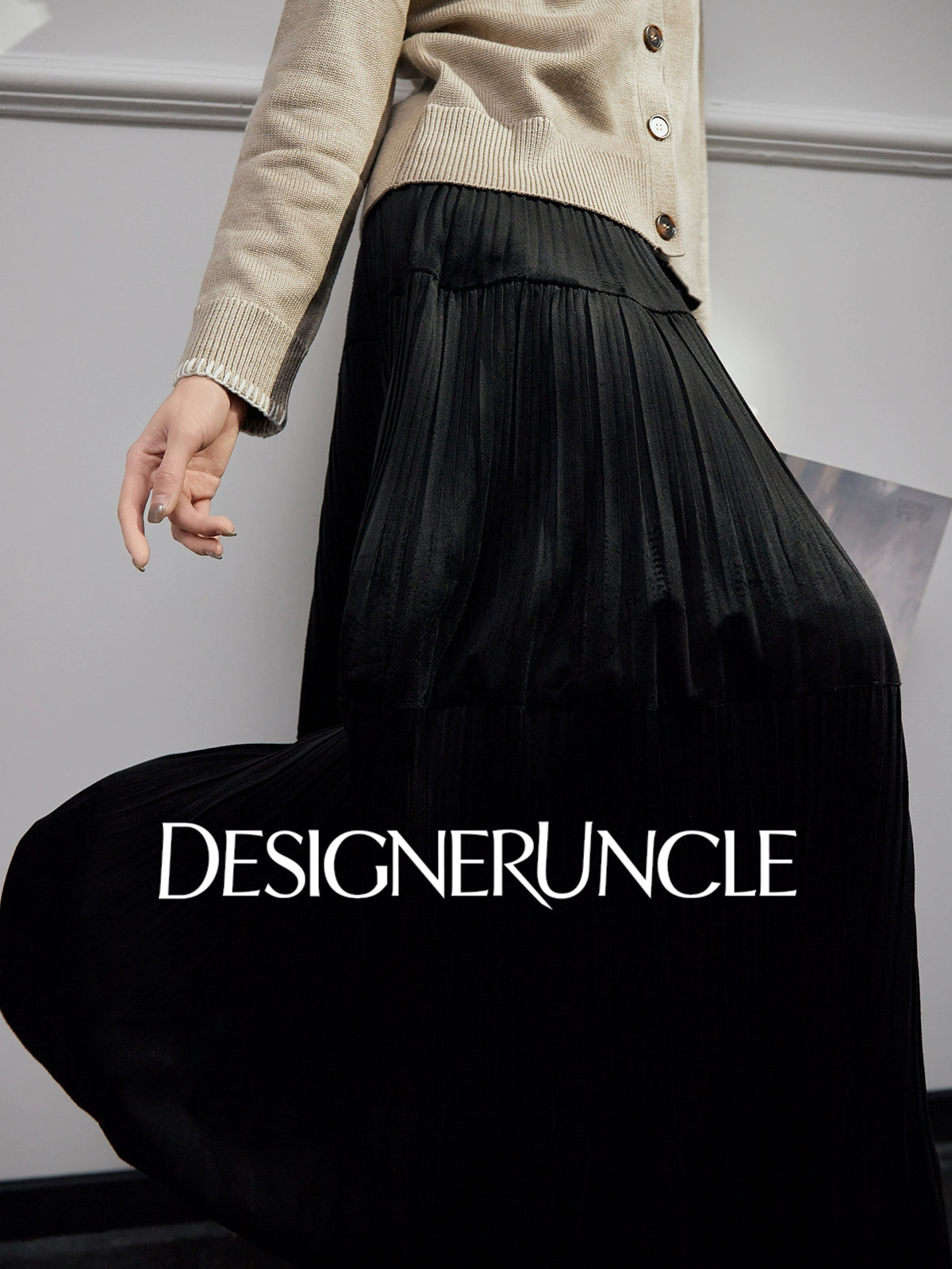 DGU "Lanmo" black high-waisted new pleated long skirt looks slim and versatile - Charles.