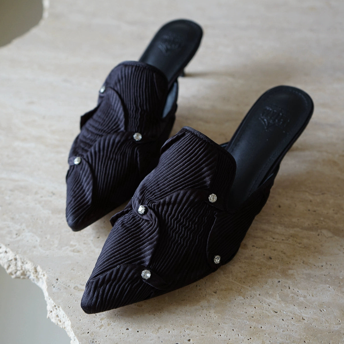 B-FEI Classical comfortable Flat pointed toe women's shoes-SUE.