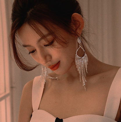 DOLLY High End Rhinestone Tassel Clip Earring-ARIA