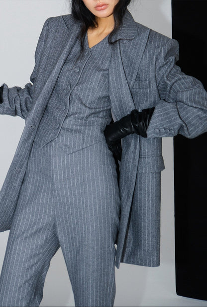 MEI SANGUAN Gray Vertical Striped Silhouette Blazer Suit - PENELOPE