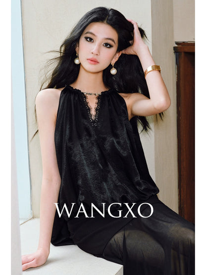 WANGXO|Lace-Trimmed Metal Chain Halterneck V-Neck Pleated Top with Delicate Texture -AYRA