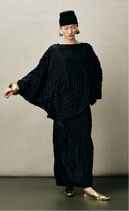 ZHUCHONGYUN oriental black round spiral pleated long slit straight skirt--HUNTER.