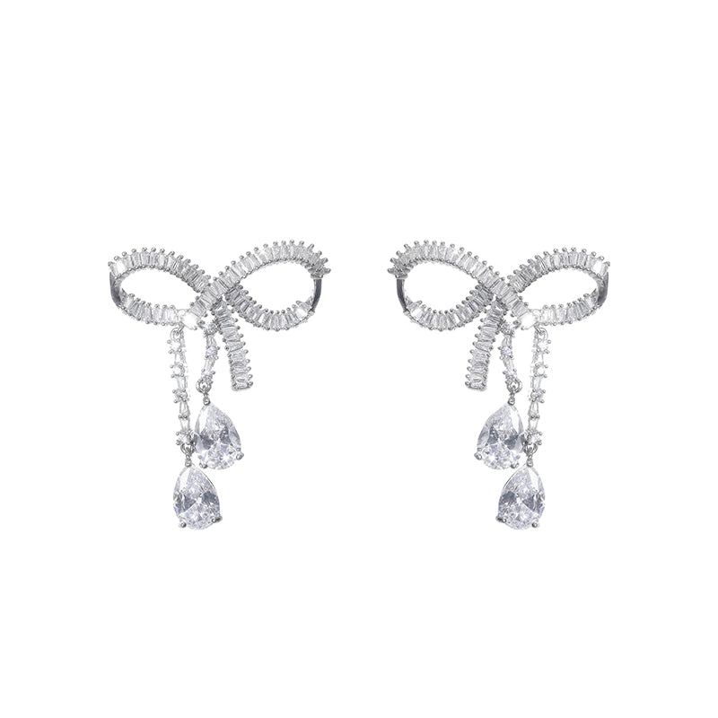 Wardrobes by Chen Luxury Light Bow Diamond Tassel Earrings-Sola