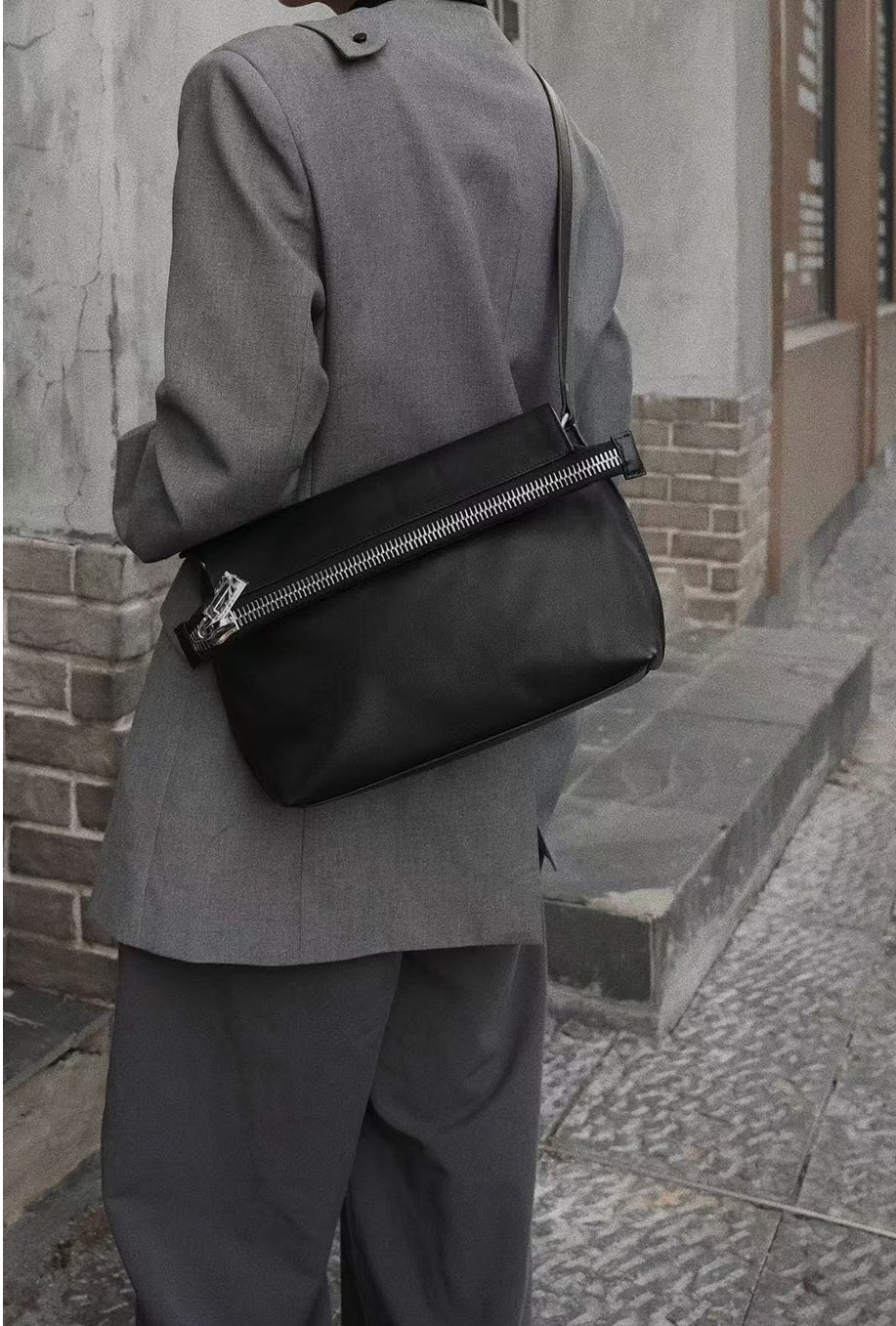 IUBALLET Versatile Black Leather  Bag - PART.